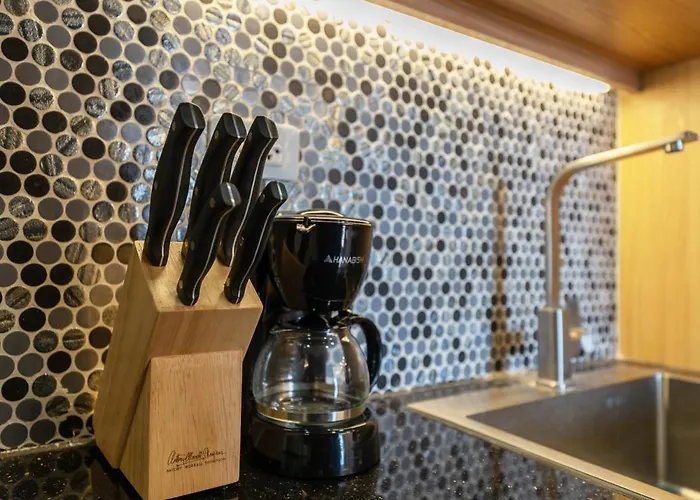アパート 537 Amani Luxury Suite, 3 Minutes To Airport,with Gym & Pool, Fast Wi-fi, Free Netflix *