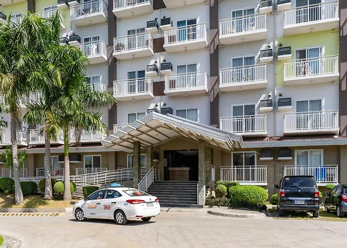 アパート 537 Amani Luxury Suite, 3 Minutes To Airport,with Gym & Pool, Fast Wi-fi, Free Netflix マクタン