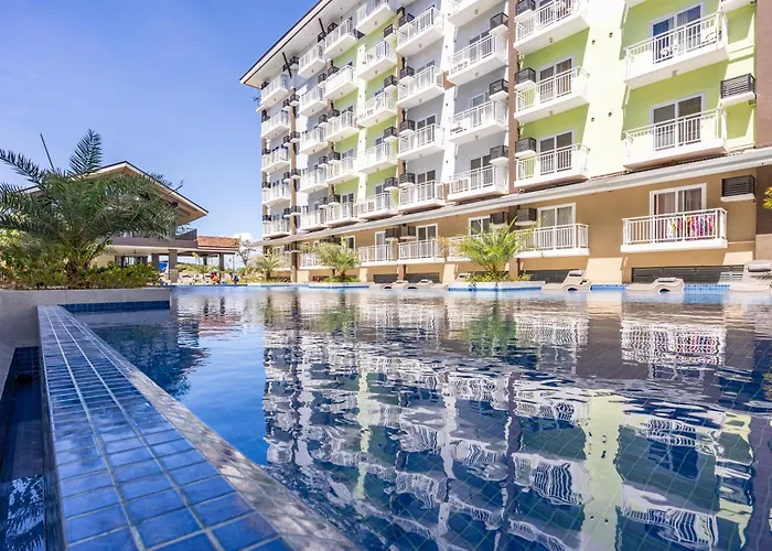 537 Amani Luxury Suite, 3 Minutes To Airport,with Gym & Pool, Fast Wi-fi, Free Netflix